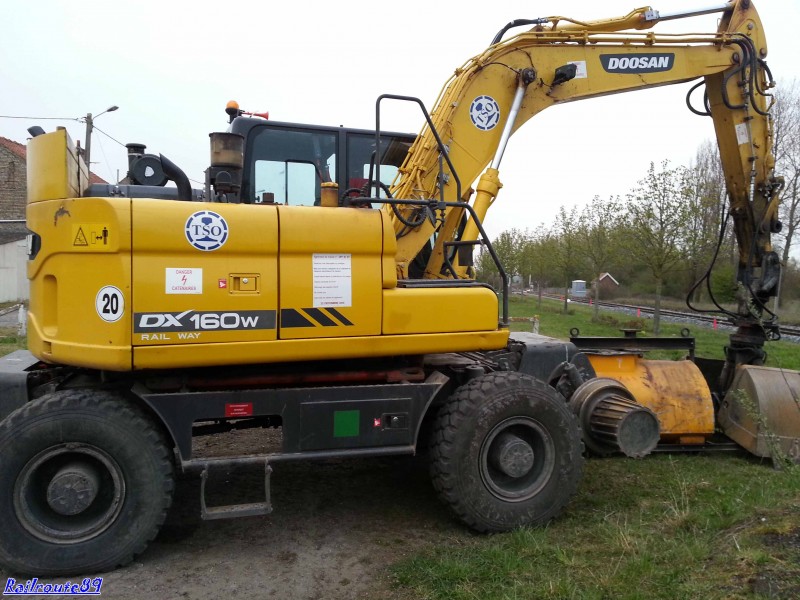 Doosan DX160 WRR TSO (1).jpg