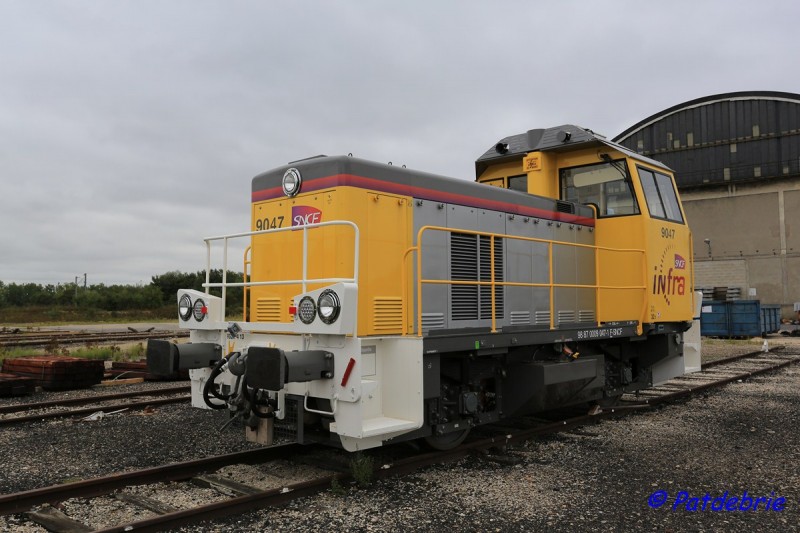 9047-1.JPG