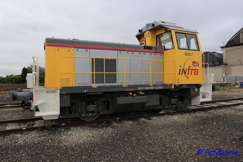 9047-2.JPG