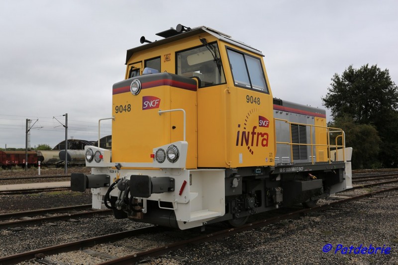 9048-4.JPG