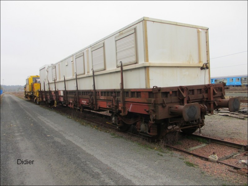 979 4 742-7 b.jpg