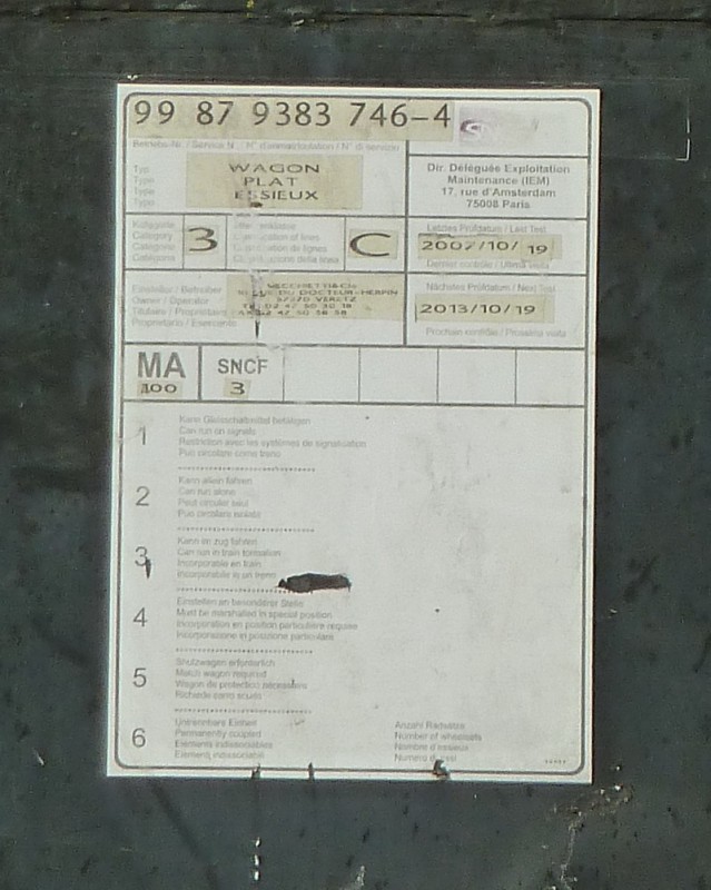 99 87 9 383 746-4 (2014-01-20 St Pierre des Corps) Wagon plat essieux (2).jpg