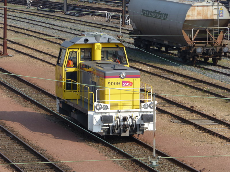 Y 9009 (2014-03-13 St Pierre des Corps) (1).jpg