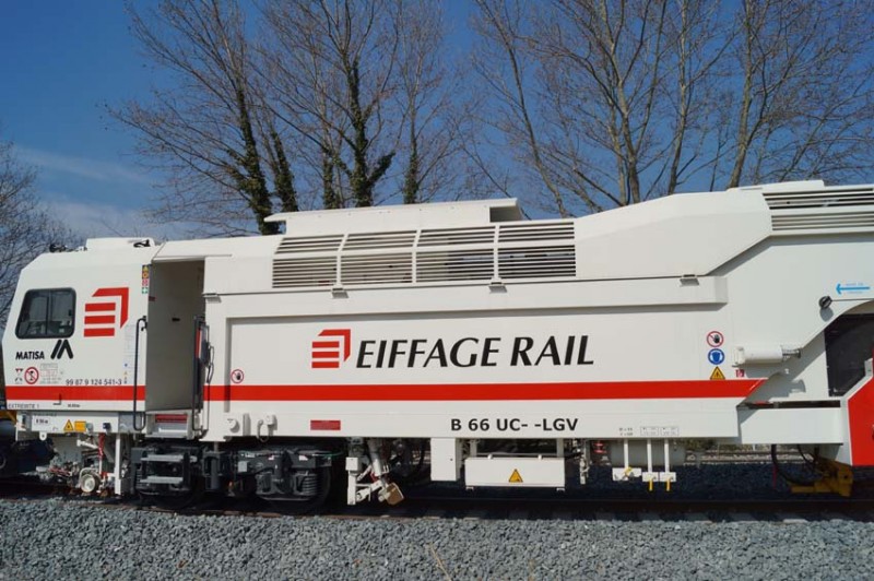 EIFFAGE-RAIL3.JPG