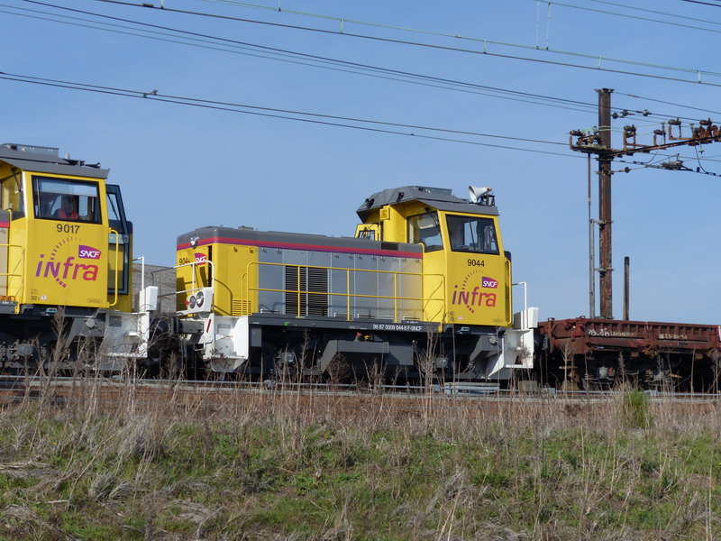 Y 9044 (2014-03-20) + Y 9017 (4).JPG