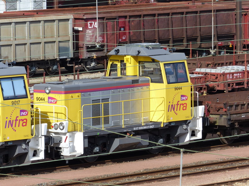 Y.9044 (2014-03-25 St Pierre des Corps) + Y.9017.jpg