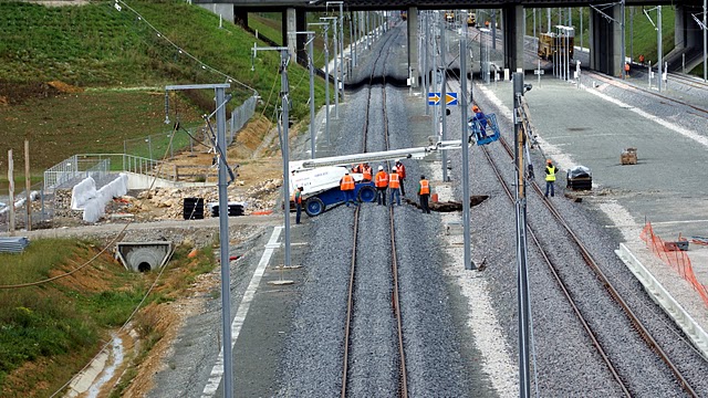 lgv-gare-2010_08_27_40[1].JPG