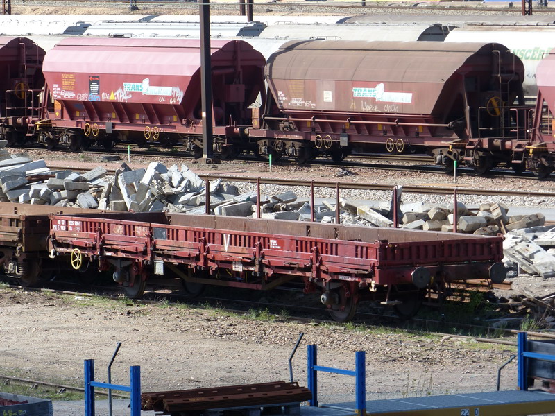 40 87 953 5 606-7 Us K39 1 F SNCF-PSL (2014-04-05 St Pierre des Corps) (1).jpg