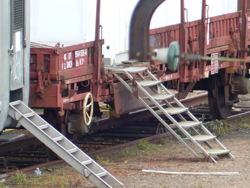 40 87 954 4 526-6 Us K79 1 SNCF-PSL (2014-04-25 St Pierre des Corps) (2).jpg