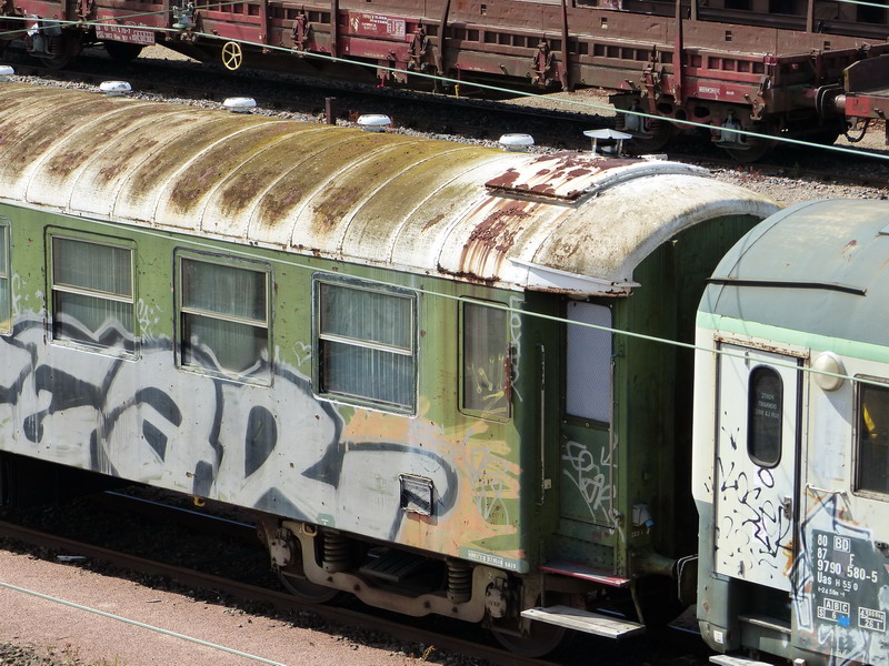 80 87 979 2 137-2 Uas H70 0 SNCF-BD (2014-05-05 St Pierre des Corps) (5).jpg