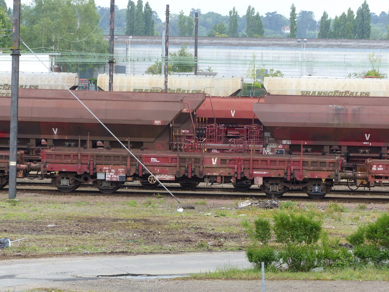 80 87 978 2 478-2 Uas S39 2 F SNCF-PSL (2014-05-02 St Pierre des Corps) (1).jpg