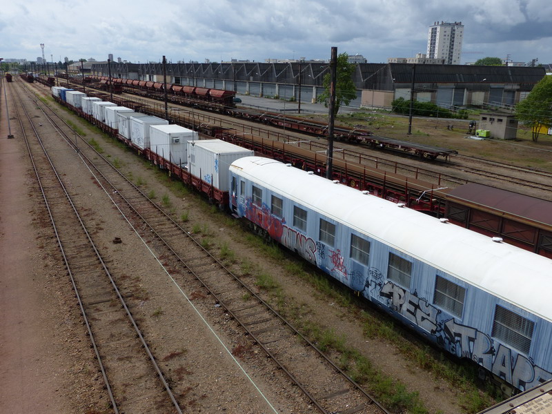 80 87 979 4 759-1 Uas R55 6 F SNCF-TR (2014-05-12 St Pierre des Corps) (3).JPG