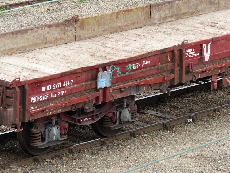 80 87 977 1 444-7 Uas S39 6 F SNCF-PSL (2014-05-06 St Pierre des Corps) (2).jpg