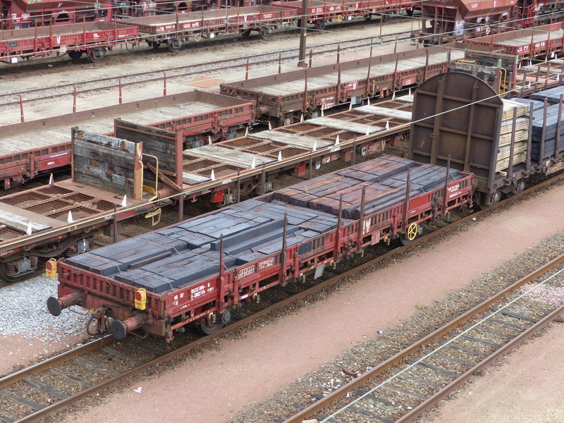 40 87 953 3 804-0 Us K09 2 F SNCF-LM (2°14-05-28 St Pierre des Corps) (1).jpg