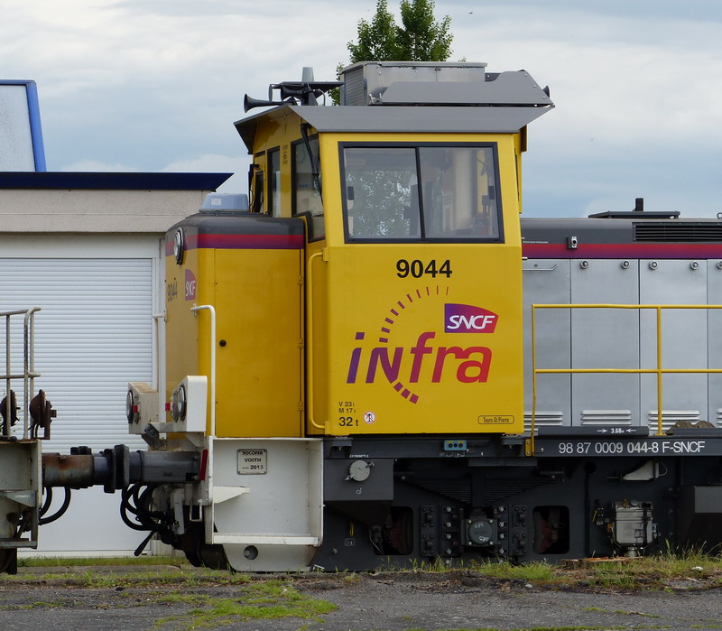 Y .9044 (2014-04-29 dépôt de St Pierre des Corps) (2).jpg