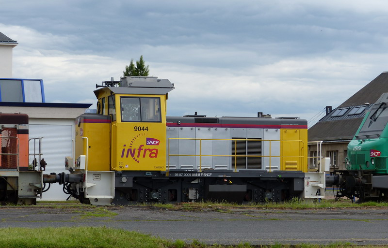 Y .9044 (2014-04-29 dépôt de St Pierre des Corps) (1).jpg