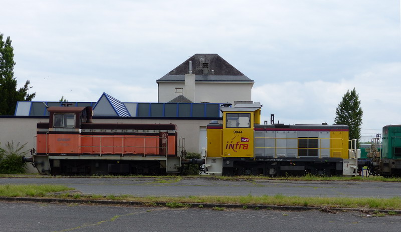 Y.9044 (2014-06-01 dépôt de St Pierre des Corps) + Y 7160.jpg