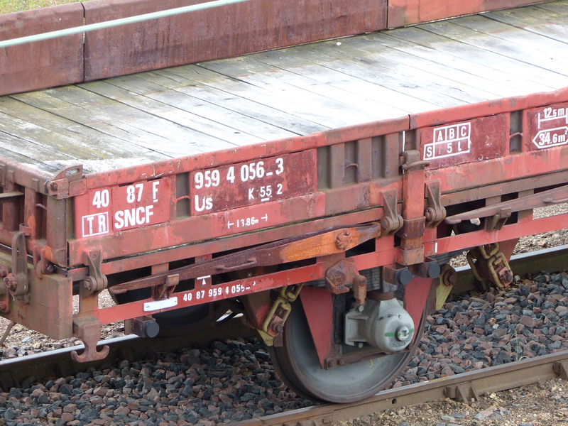 40 87 959 4 056-3 Us K55 2 F SNCF-TR (2014-06-10 St Pierre des Corps) (2).jpg