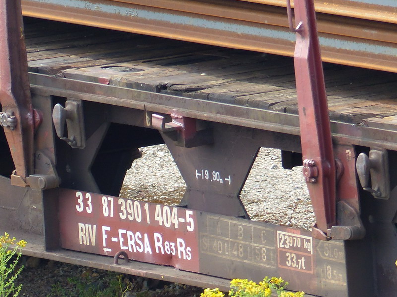 33 87 390 1 404-5 R83RS - RIV F-ERSA (2014-06-06 St Pierre des Corps) (2).jpg