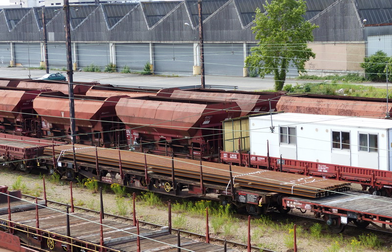 33 87 390 1 404-5 R83RS - RIV F-ERSA (2014-06-06 St Pierre des Corps) (1).jpg