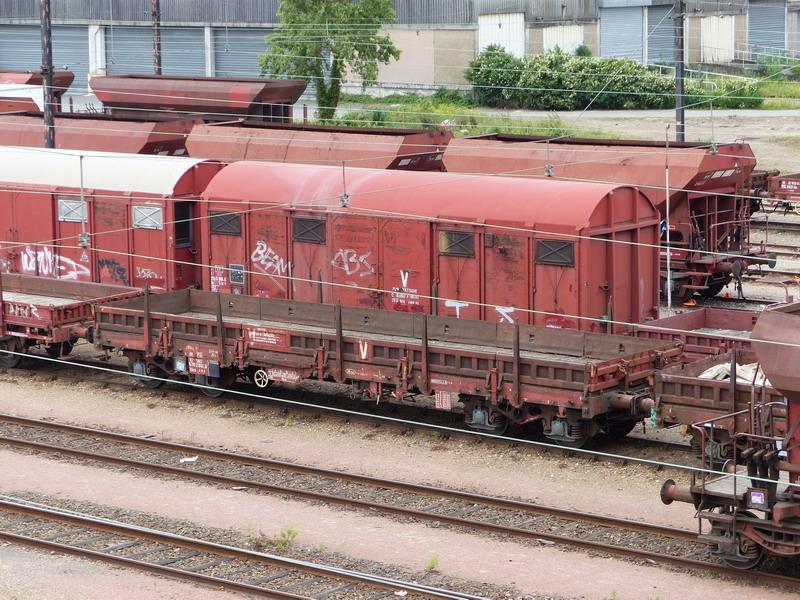 80 87 978 2 847-8 Uas S39 2 SNCF-PSL (2014-06-17 St Pierre des Corps) (1).jpg