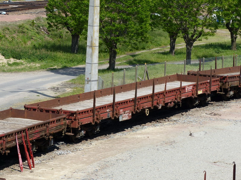 80 87 977 4 817-1 Uas R39 6 SNCF-PSL (2014-05-03 St Pierre des Corps) (1).jpg