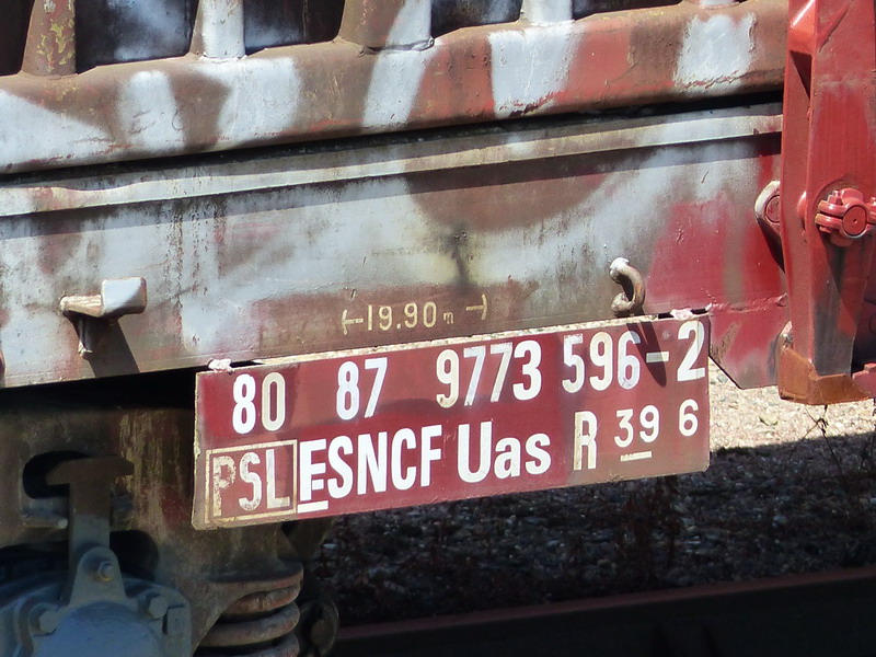 80 87 977 3 596-2 Uas R39 6 F SNCF-PSL (2014-06-05 St Pierre des Corps) (2).jpg