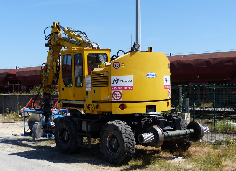 Geismar KGT-V n°4781 Meccoli (2014-06-21 Infrapôle TGV A SPC) (2).jpg