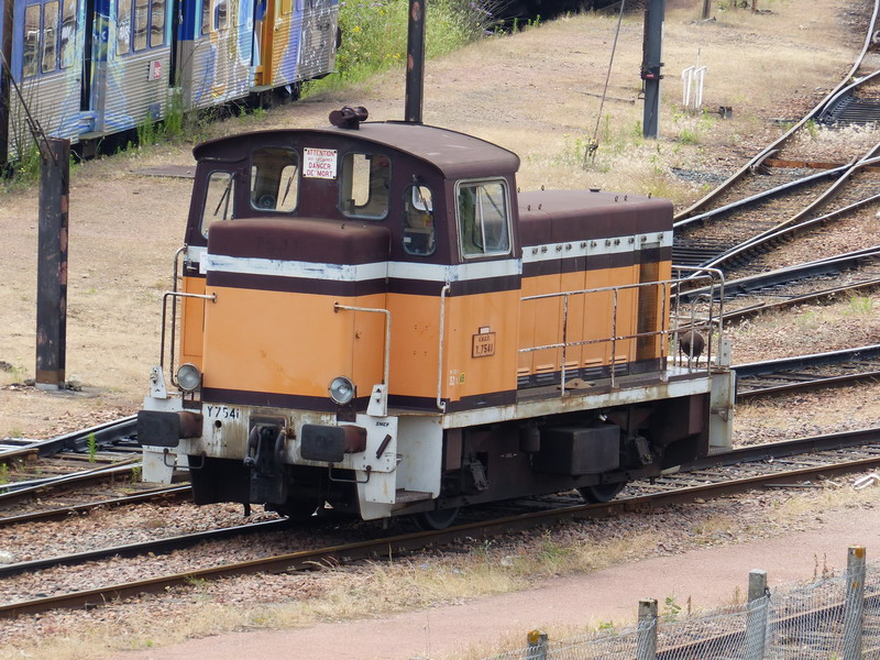 Y.7541 (2014-07-05 dépôt de St Pierre des Corps) (2).jpg