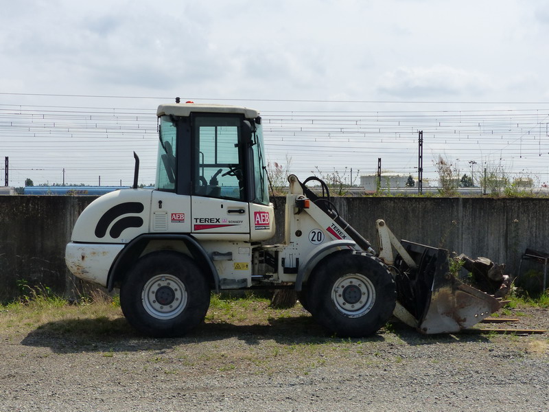 TEREX Schaeff SKL 834 N°1228 (2014-07-19 Infrapôple LGV A SPC) (2).jpg