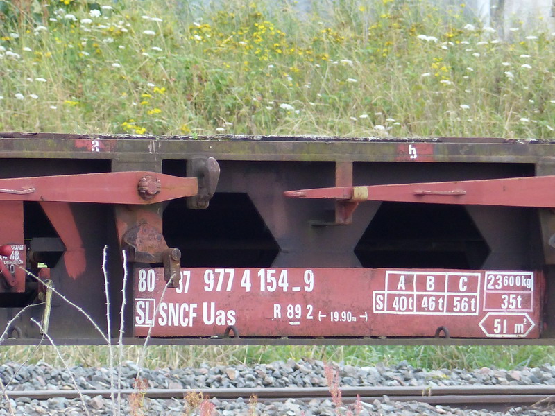 80 87 977 4 154-9 Uas R89 2 SNCF-PSL (2014-07-20 La Riche ST Genouph (2).jpg