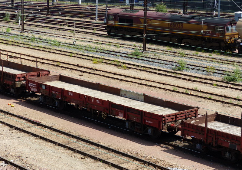 80 87 978 5 460-7 Uas S39 6 F SNCF-PSL (2014-07-21 SPC) + VAD 140 Meccoli N°357 (3).jpg