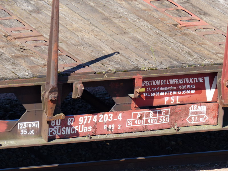 80 87 977 4 203-4 Uas R89 2 SNCF-PSL (2014-09-10 SPDC) (2).jpg