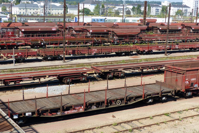 80 87 977 4 203-4 Uas R89 2 SNCF-PSL (2014-09-10 SPDC) (1).jpg