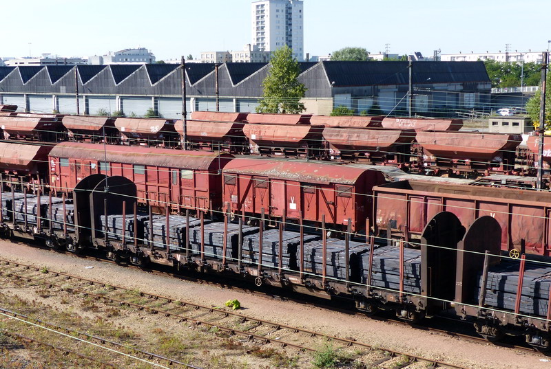 80 87 979 1 551-7 Uas R35 6 SNCF-LM (2014-09-26 SPDC) (1).jpg