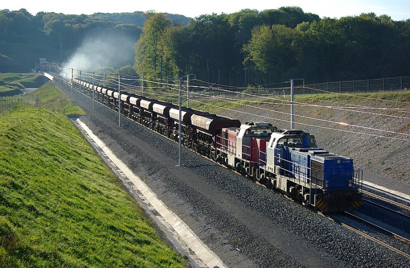 20100920lu-lgv-rr-aibre-train-vers-villersexel-um2class58-cc58005etf+cc58046tso+tremies-v-uas-vides+um2g1206vossloh736+733vfli-vt-imgp6580retouche-recadre900.jpg