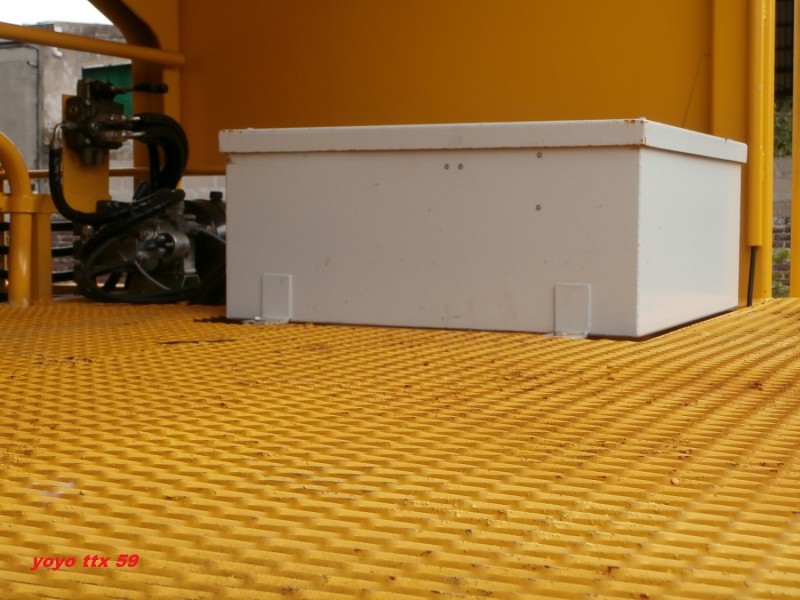 WTR 99 87 9 352 603-4=37.JPG