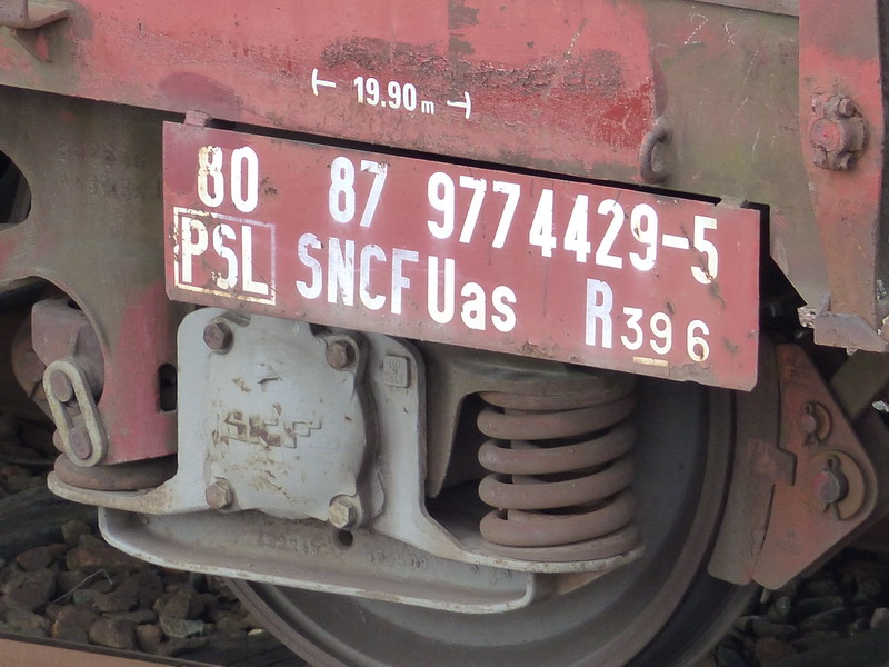 80 87 977 4 429-5 Uas R39 6 SNCF-PSL (2014-10-24 SPDC) (2).jpg