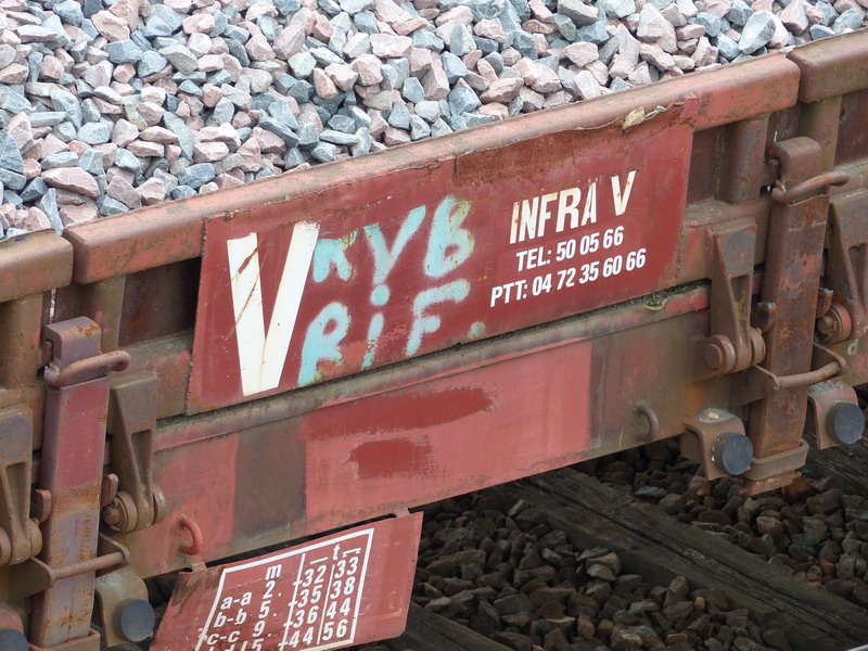 80 87 977 4 429-5 Uas R39 6 SNCF-PSL (2014-10-24 SPDC) (5).jpg