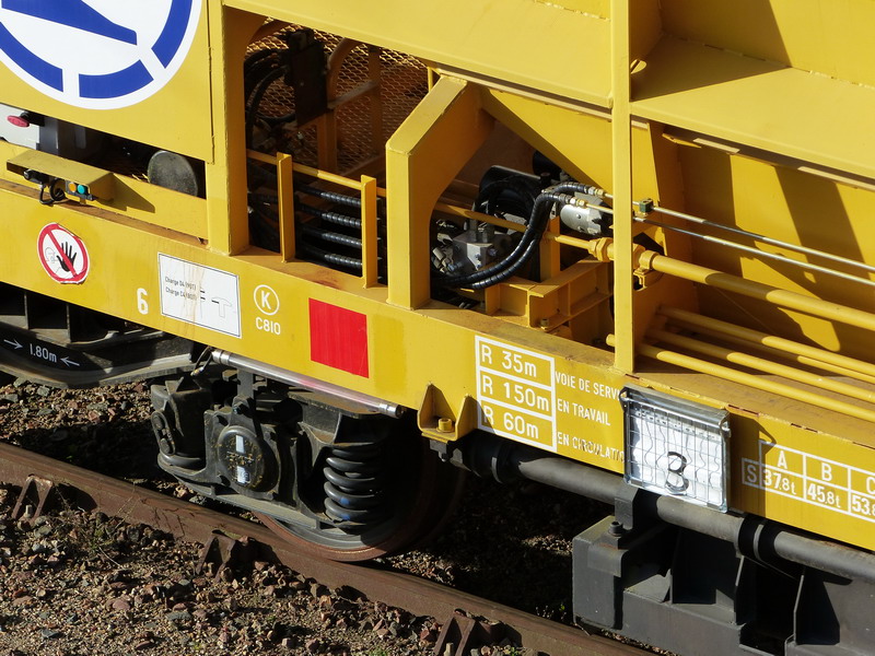99 87 9 352 586-1 (2014-11-12 SPDC) (10).jpg