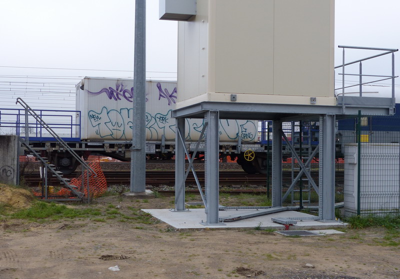 40 87 954 8 405-9 Us V41 2 SNCF (2014-11-30 Infrapôle LGV A de SPSC) + PF6 (4).jpg