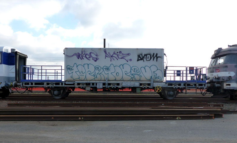 40 87 954 8 405-9 Us V41 2 SNCF (2014-12-06 Infrapôle LGV A de SPSC) (3).jpg