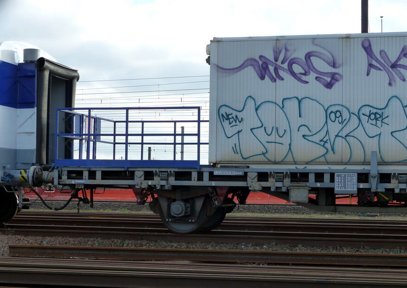 40 87 954 8 405-9 Us V41 2 SNCF (2014-12-06 Infrapôle LGV A de SPSC) (5).jpg
