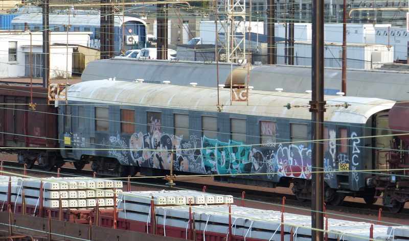 80 87 979 3 301-3 Uas H55 0 F SNCF-RN (2014-12-11 SPDC) (6).jpg