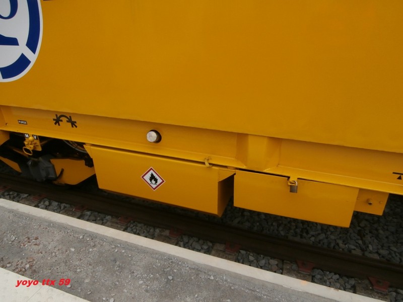 AC 09 F (i) n°2349=69.JPG