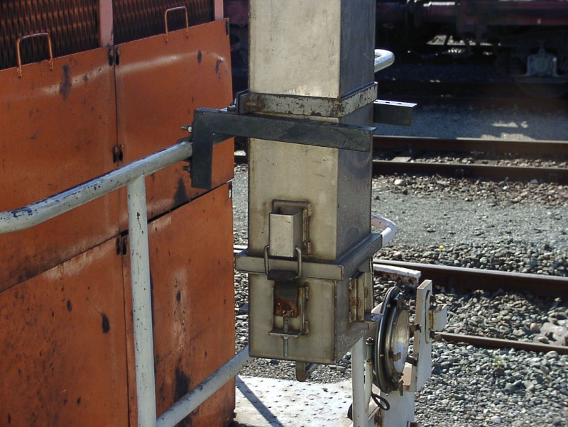 P2250005light.jpg