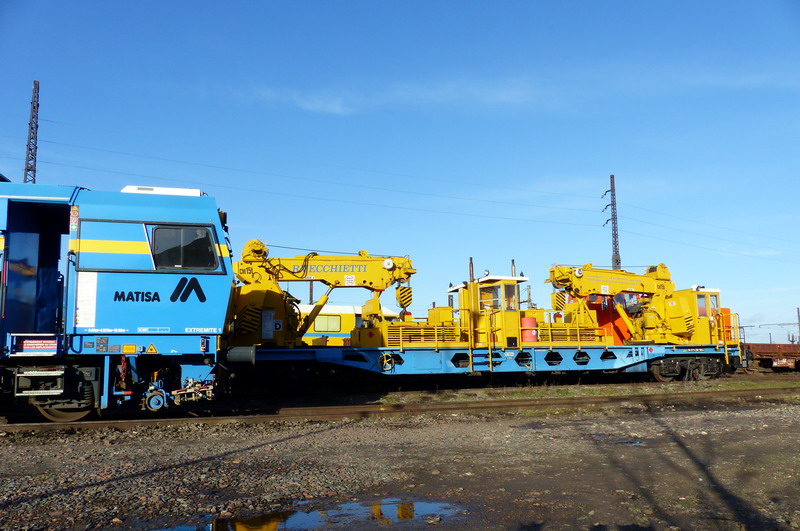 (10) 99 87 9 258 505-6 Type 705-10.jpg