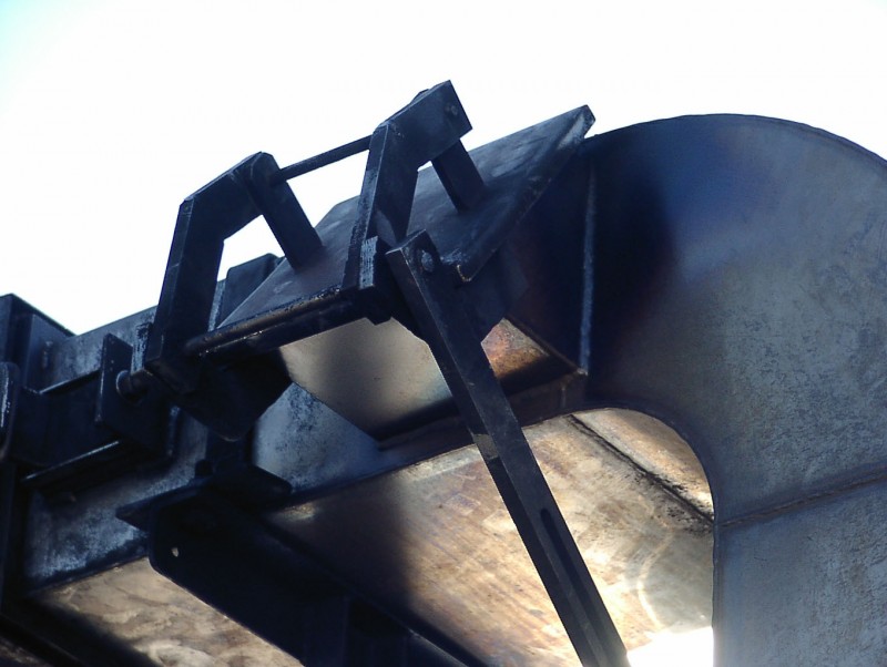 P2250017light.jpg