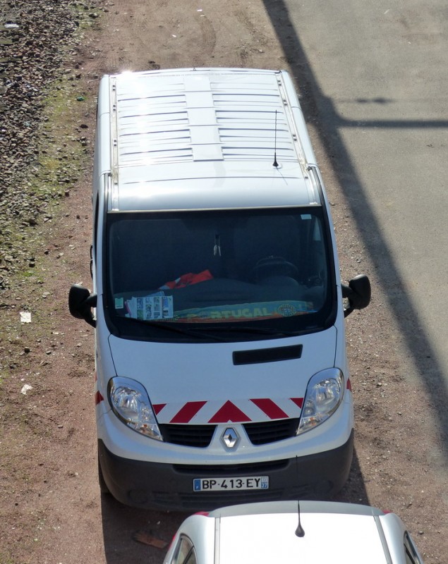 202 Renault Trafic dci 115 extra BP-413-EY (2015-03-12 Tours) (2).jpg