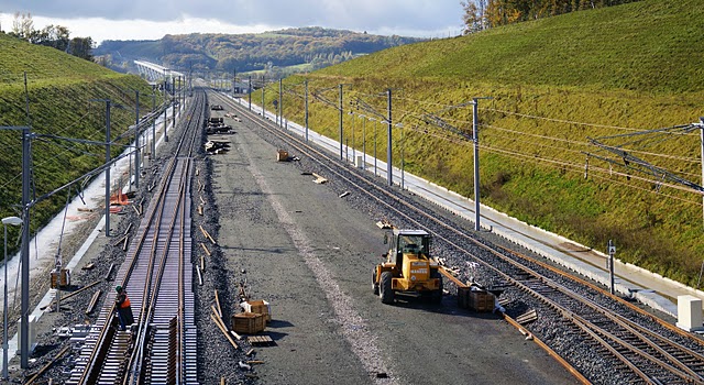 lgv-gare-2010_10_20_02[1].jpg